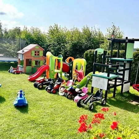 Comfortable Homes Close To The Tatil Evi Sarbinowo