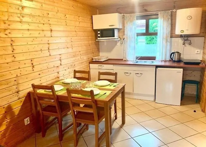 度假居 Comfortable Homes Close To The *